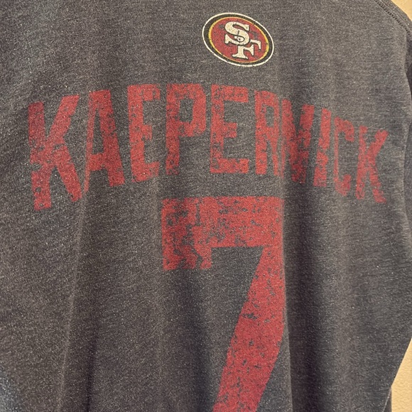 SF 49ers Kapernick 7 T-shirt small - Picture 5 of 5